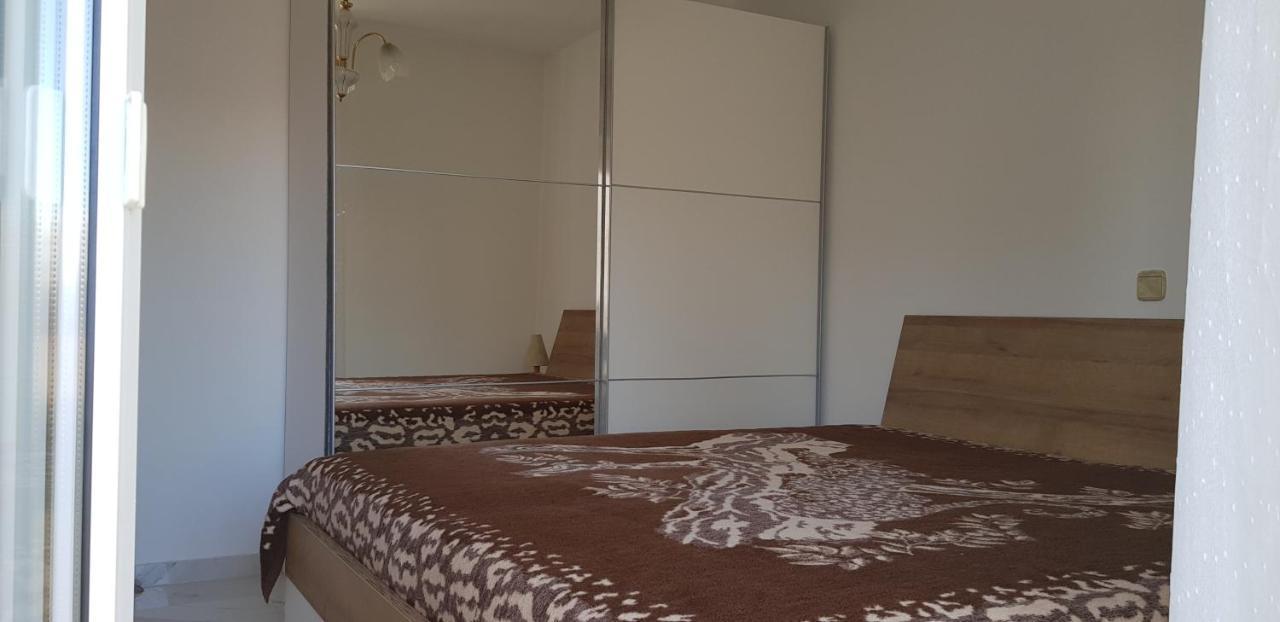 Apartments Anita 1 Barbat na Rabu Екстер'єр фото