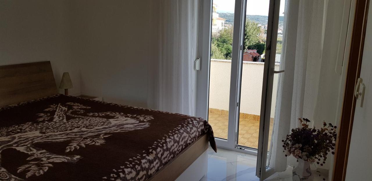 Apartments Anita 1 Barbat na Rabu Екстер'єр фото