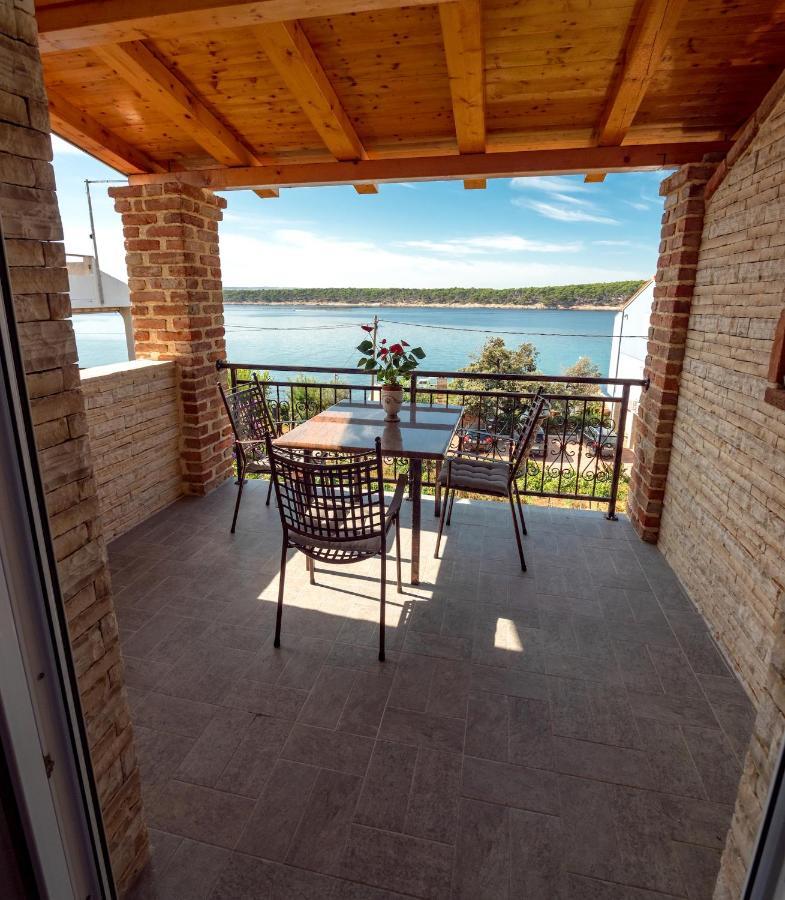 Apartments Anita 1 Barbat na Rabu Екстер'єр фото