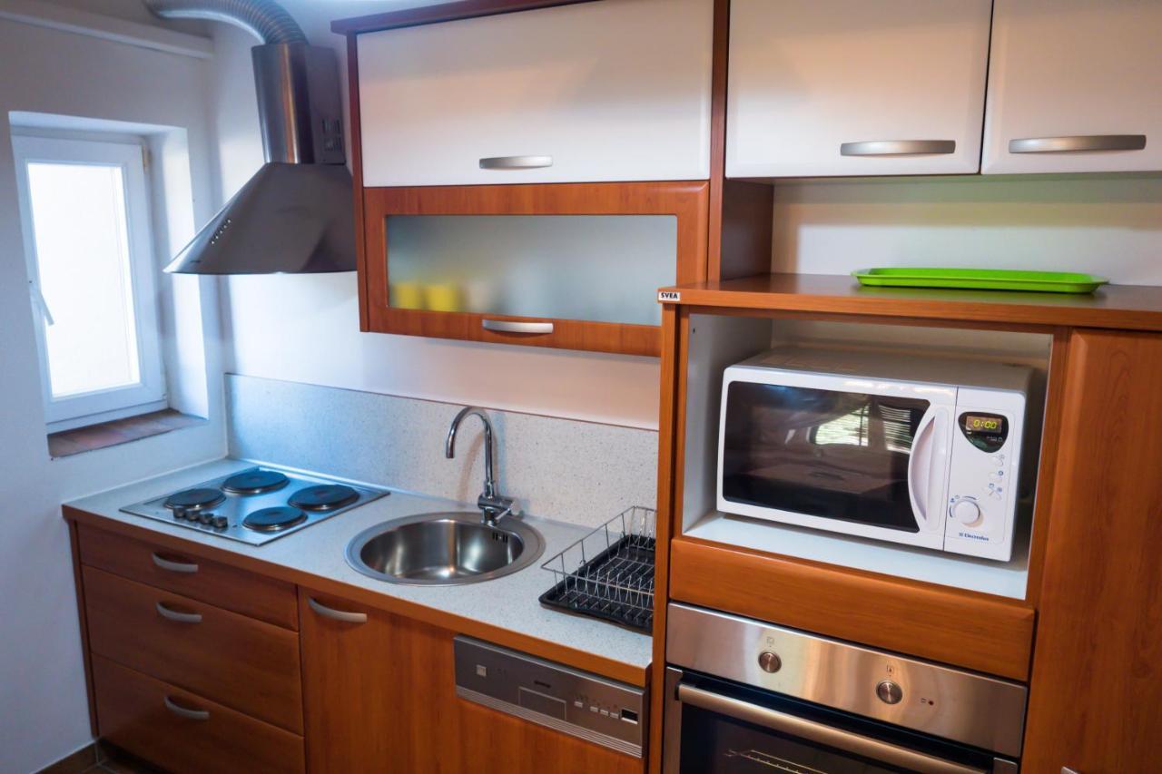 Apartments Anita 1 Barbat na Rabu Екстер'єр фото
